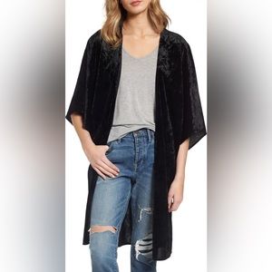 Hinge Black Velvet Kimono